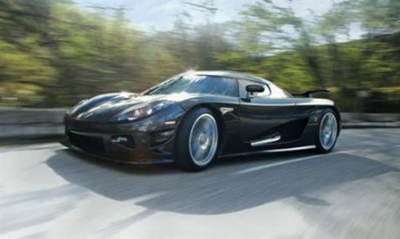 Koenigsegg CCX失去车身面板的减重效果引起搅拌