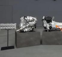 马自达在2022年发布前预览即将上市的内饰六缸发动机