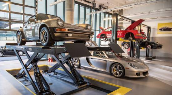 保时捷学院的Carrera GT是全面的课堂工具