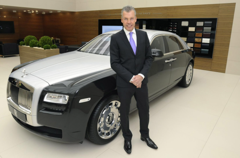 罗尔斯·罗伊斯（Rolls-Royce）复兴了汽车制造业务